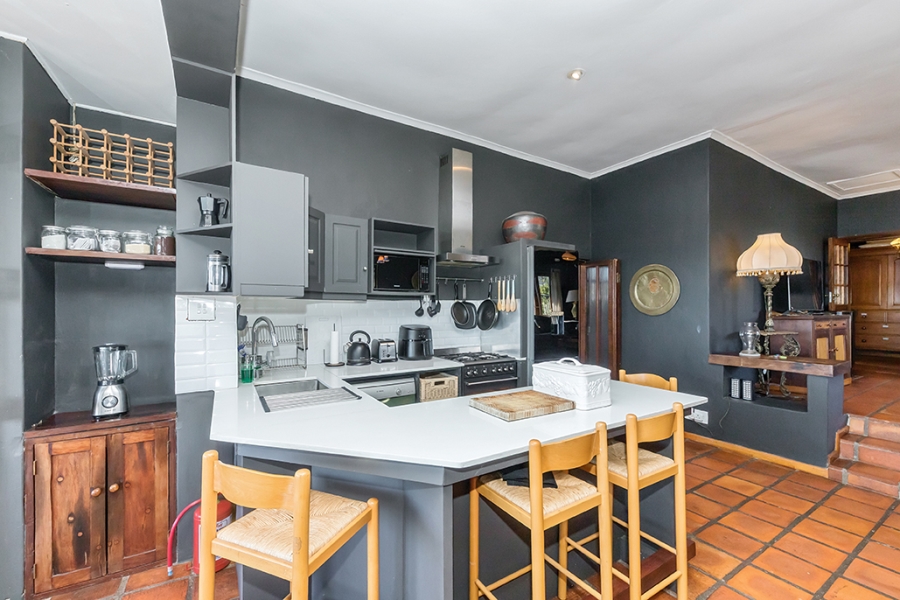 To Let 3 Bedroom Property for Rent in Green Point Western Cape